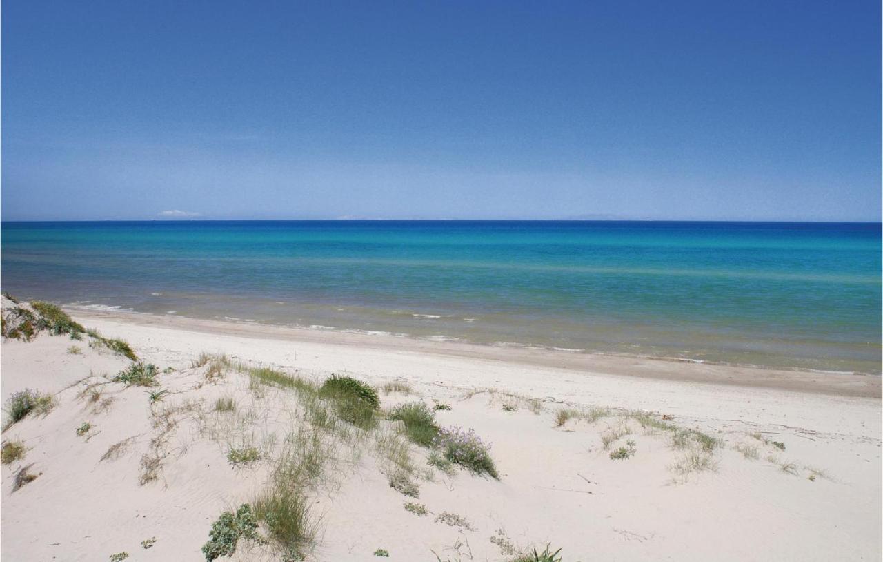 Trilo Beach Monte Nai Exteriör bild